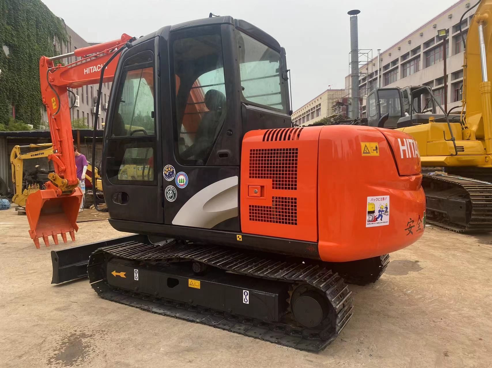 Japanese brand Hitachi excavators zx60 zx70 zx120 used excavator price