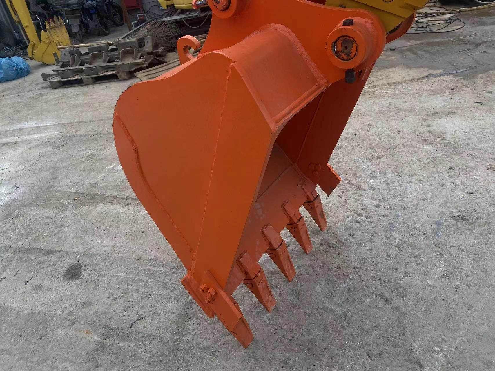 Japanese brand Hitachi excavators zx60 zx70 zx120 used excavator price