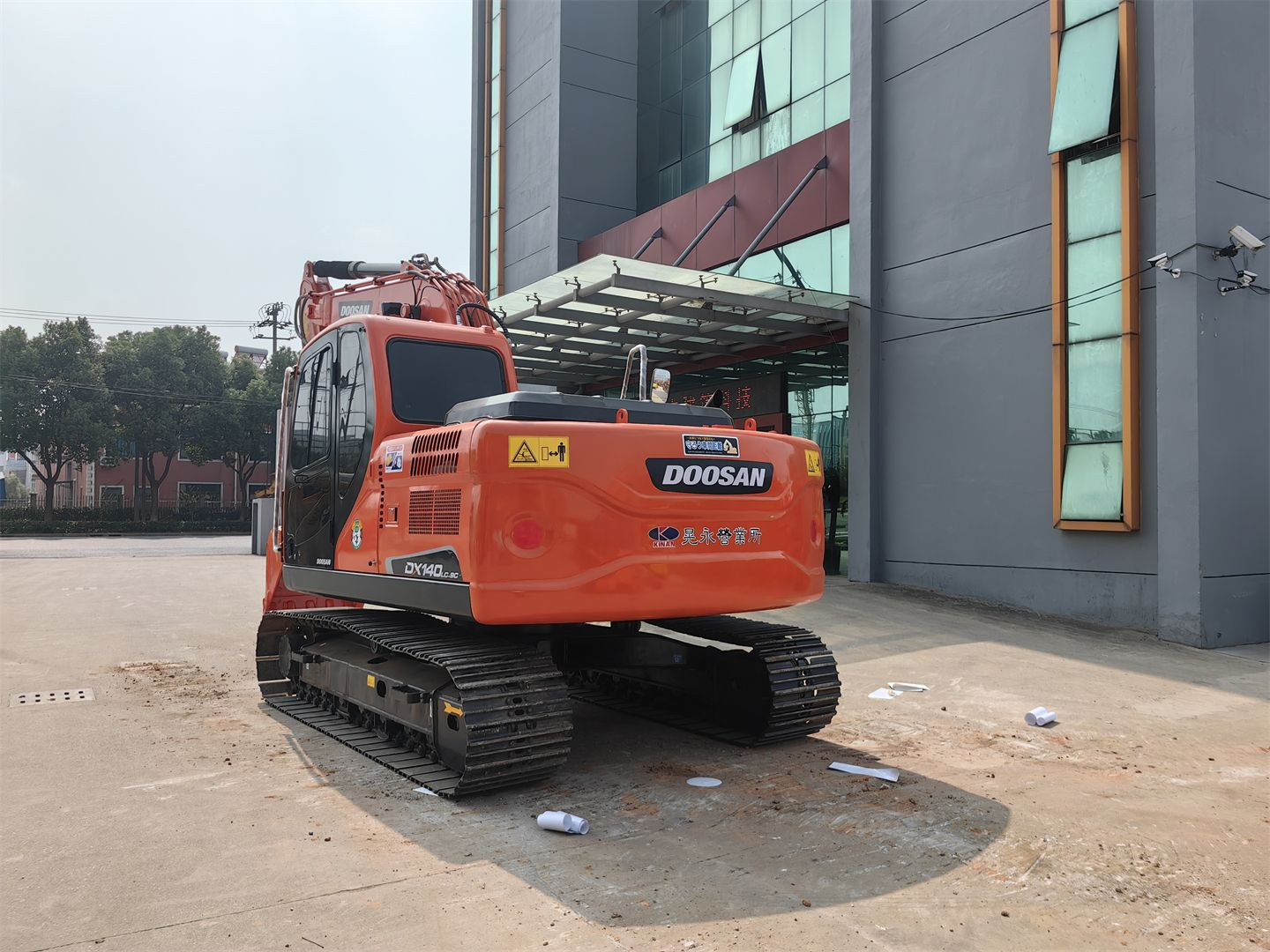 Korea brand DOOSAN DX140 excavator