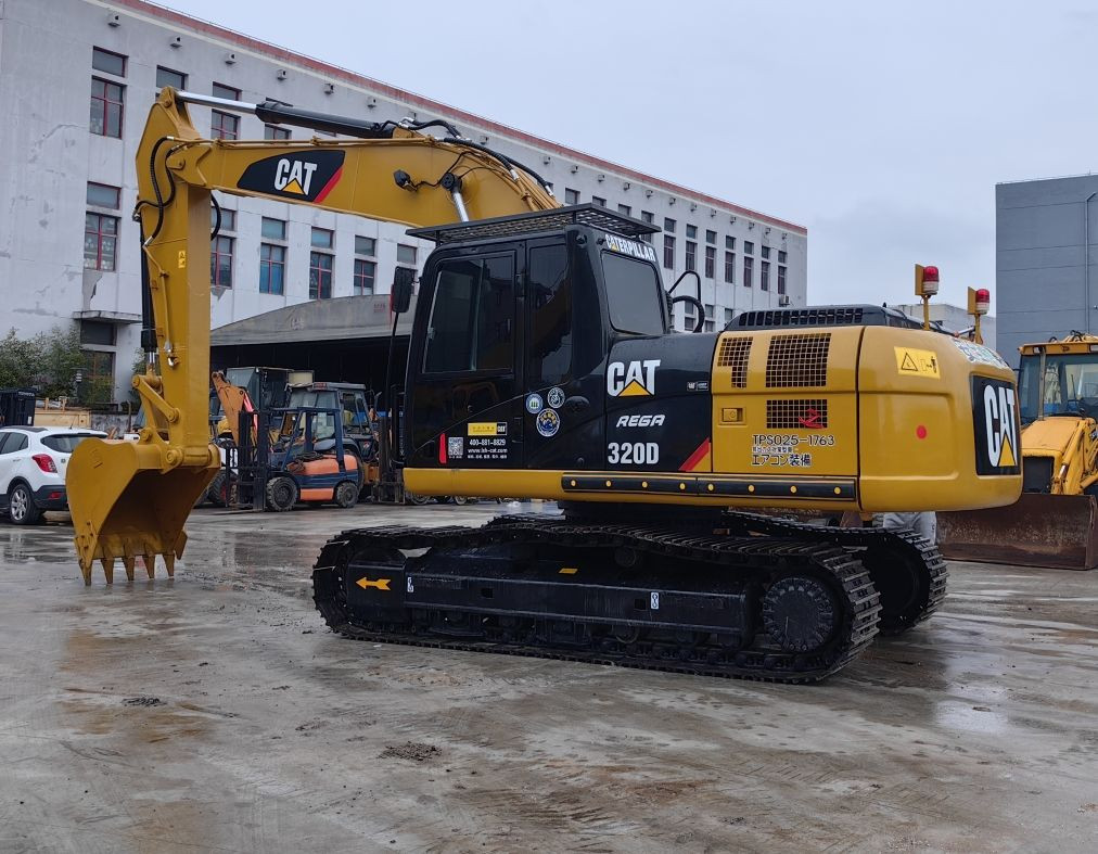 USED CAT 320D EXCAVATOR