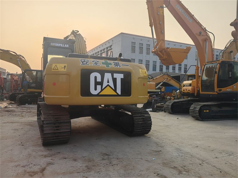 20ton used caterpillar excavator made in Japan