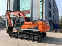 doosan excavator dx300 dx225 dx140 used excavators are located in Chna for sale