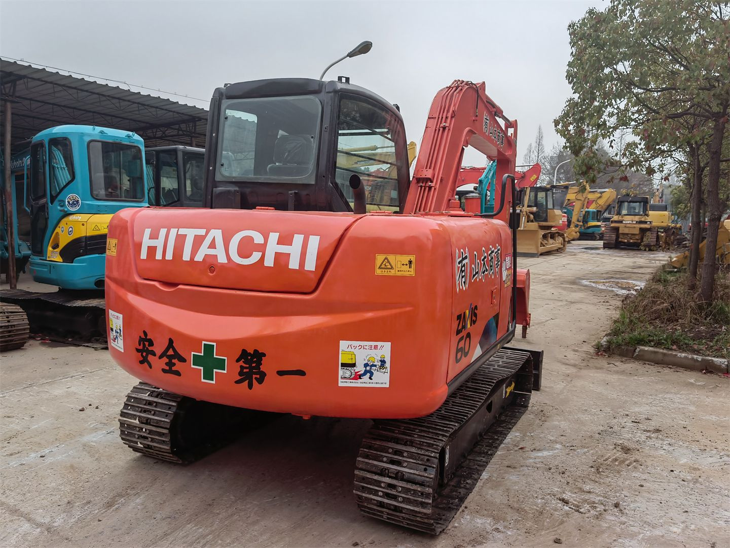 Used Japan Excavator Hitachi Zx60 Mini Excavator