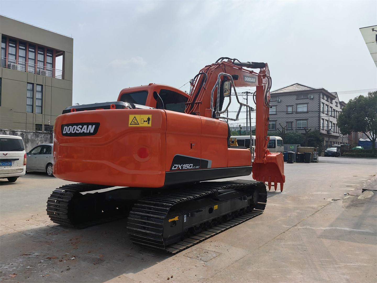 South korea made used 15 ton doosan dx150 excavator