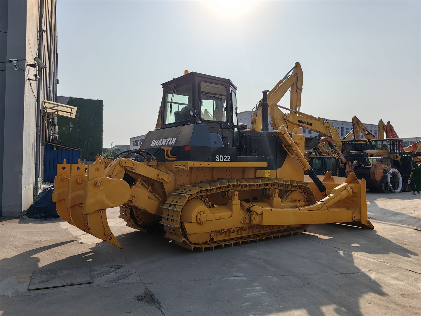 Shantui bulldozer Sd22 crawler dozer